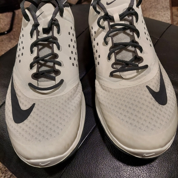 Sz 11.5 nike free shoes - Picture 1 of 4